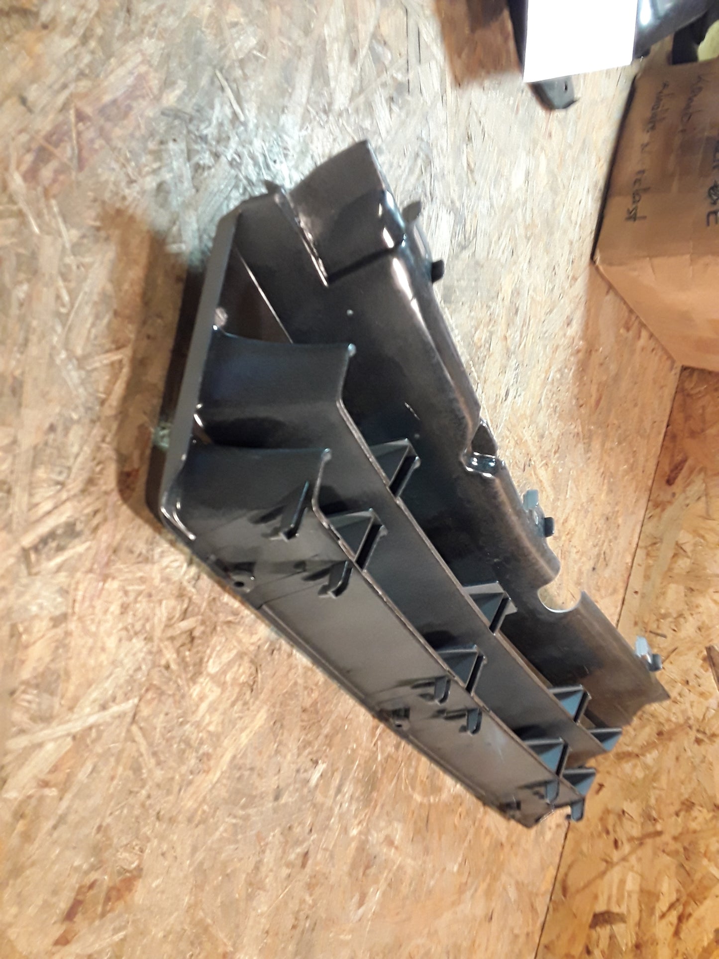 Omega A Kühlergitter original GM Opel NEU