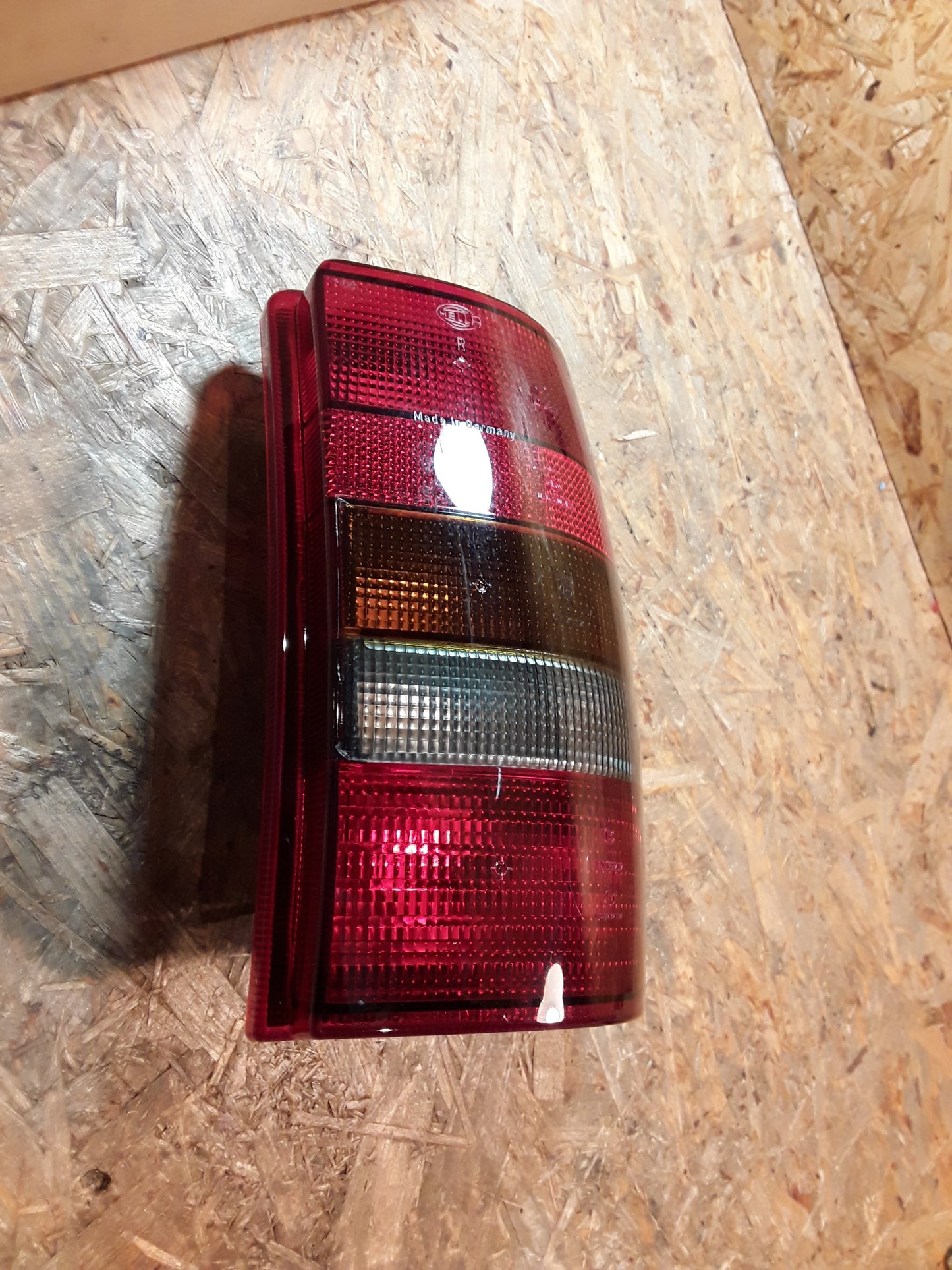 Omega A Heckleuchte rechts original GM Opel NEU