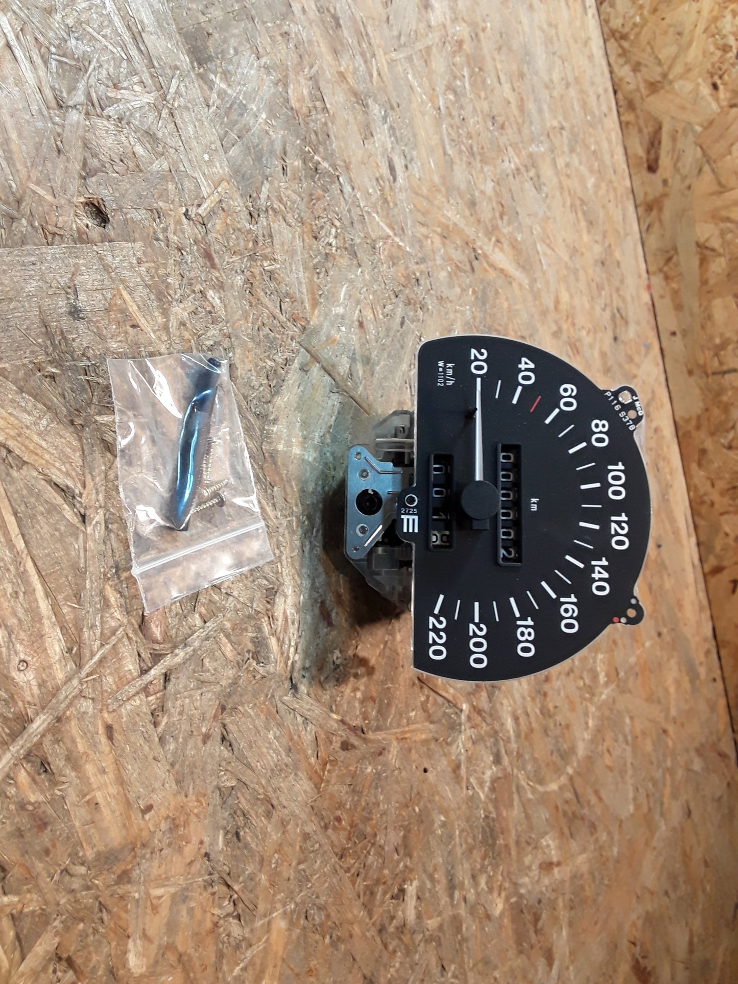 Astra F Tachometer 220 km/h original GM Opel NEU