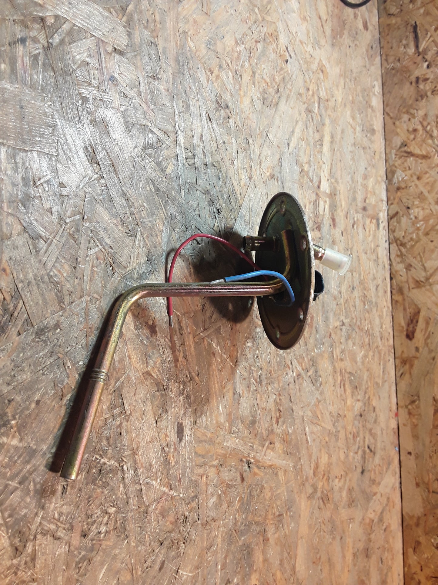Kadett E Flansch Kraftstofffördereinheit original GM Opel NEU