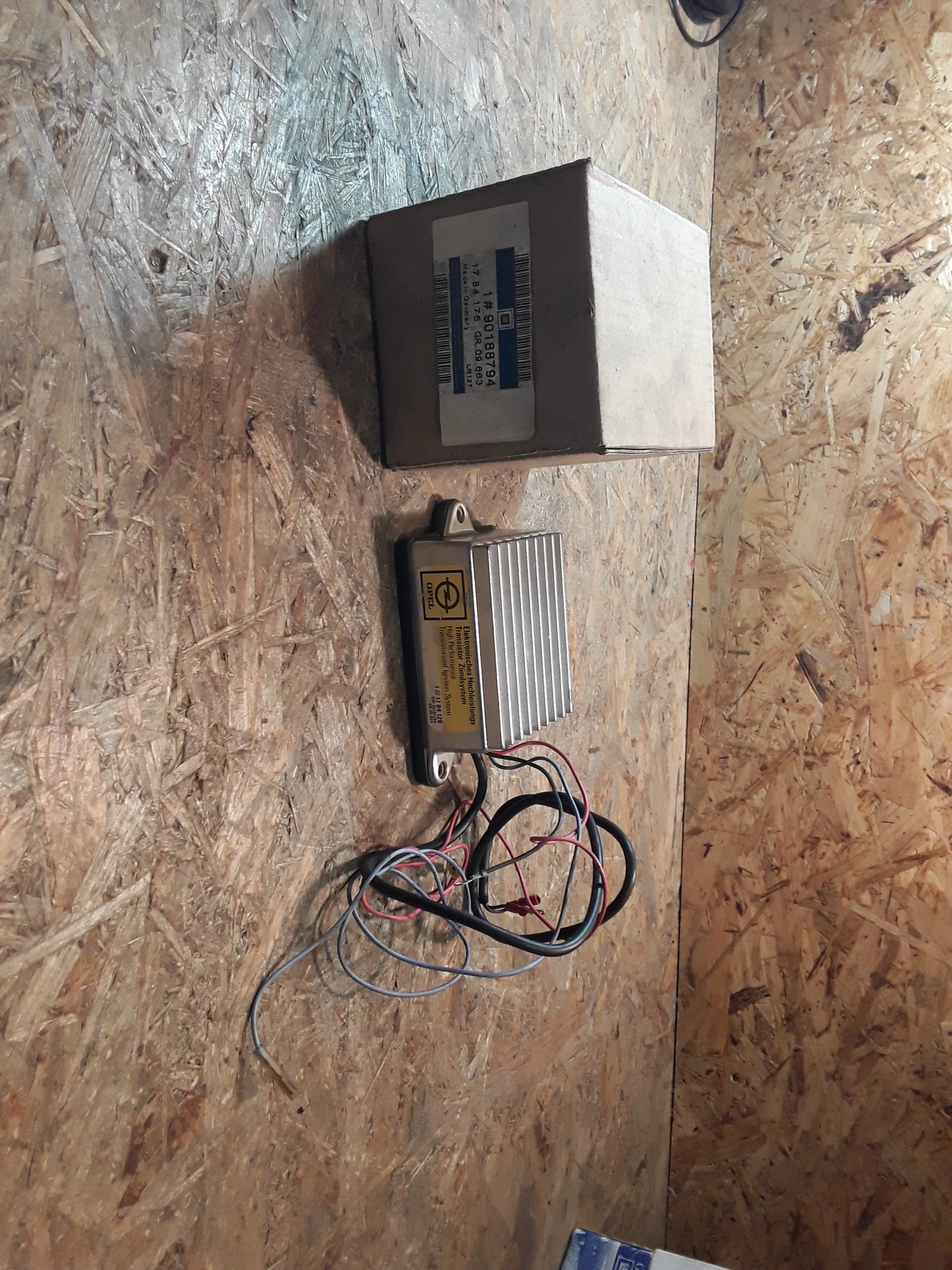 Rekord E Senator A Manta B Steuergerät Zündanlage original GM Opel NEU