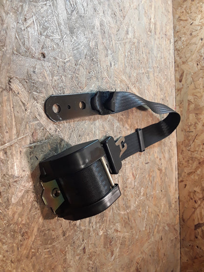 Kadett D Sicherheitsgurt original GM Opel NEU