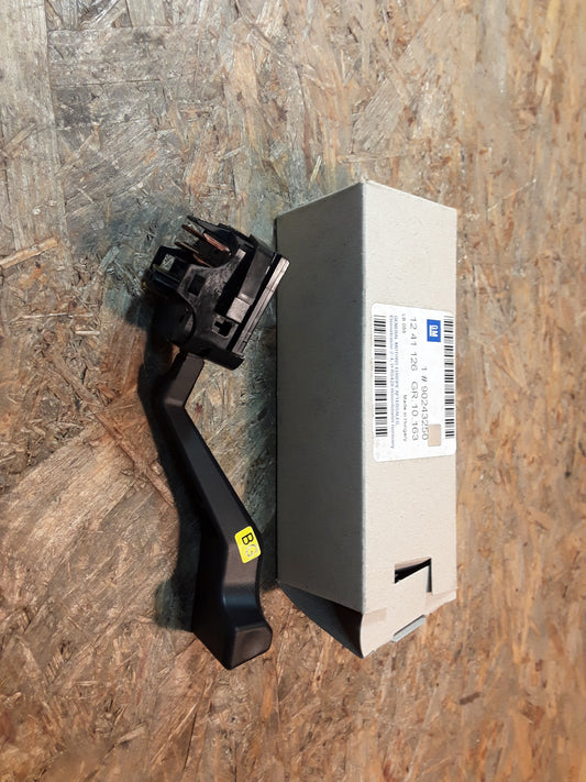 Kadett E Lenkstockschalter original GM Opel NEU