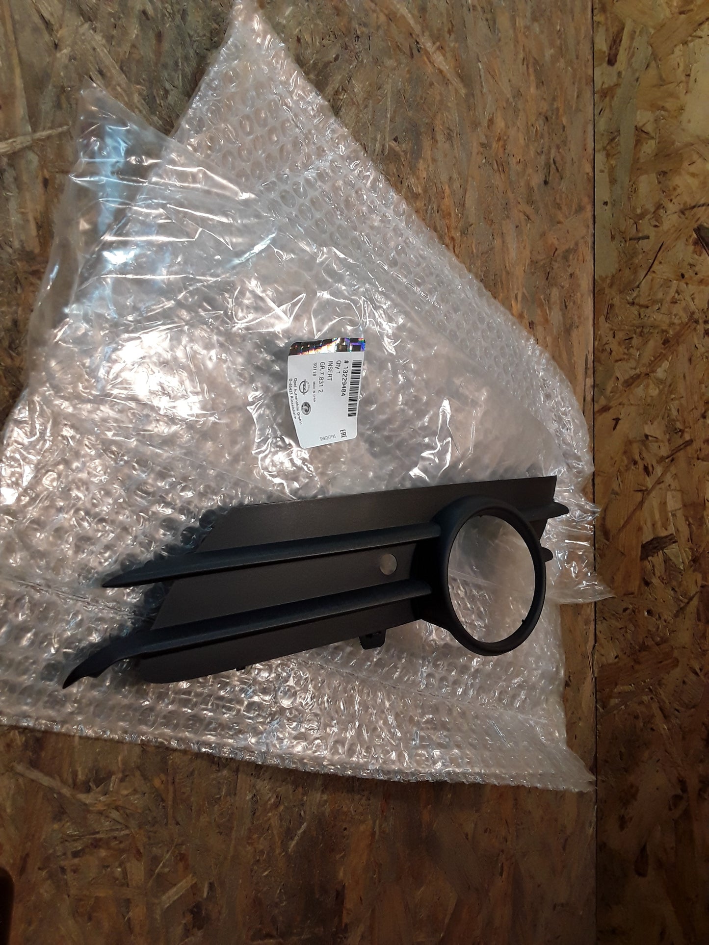 Corsa D Stoßstange Blende an Nebelscheinwerfer original GM Opel NEU