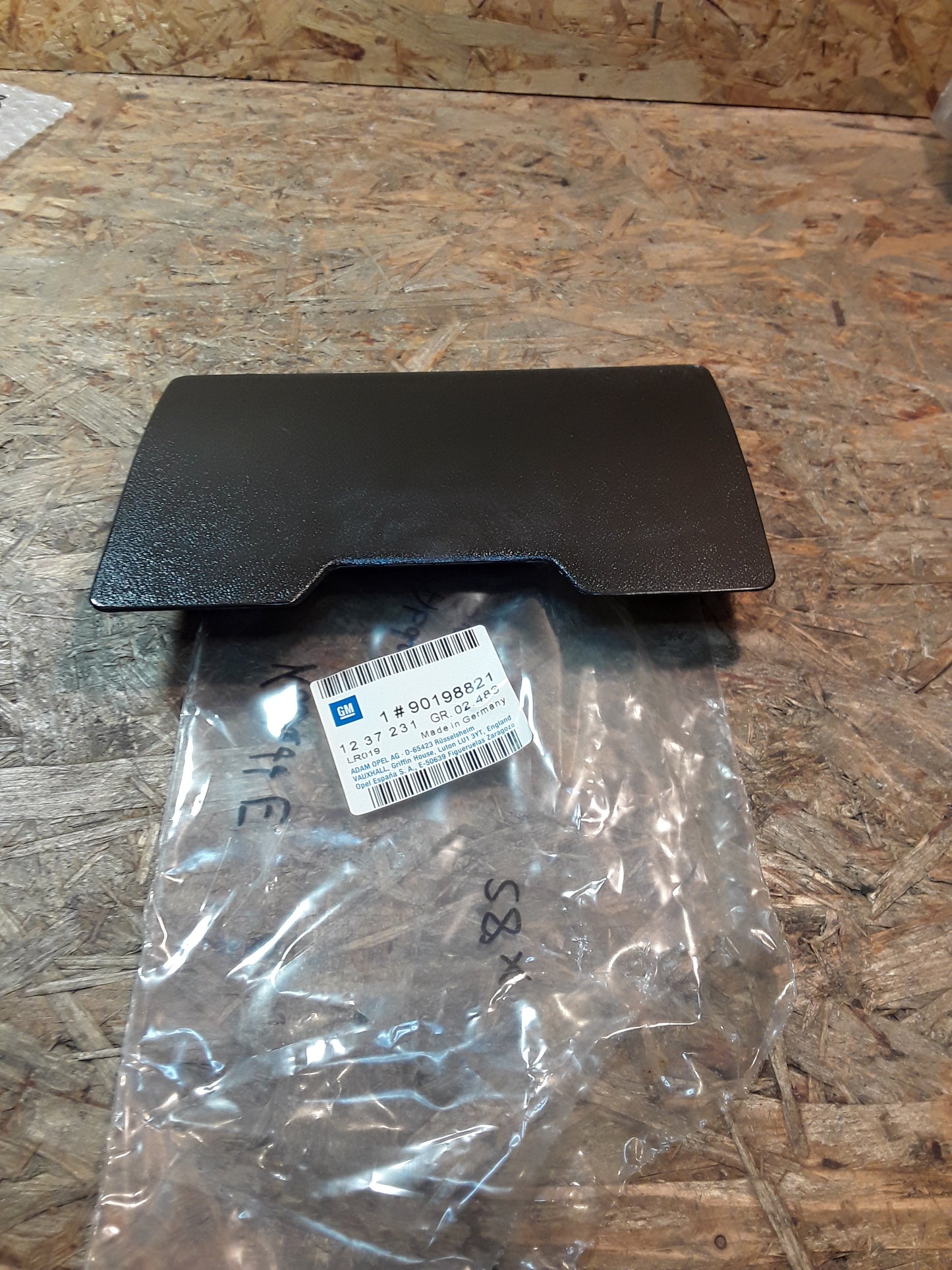 Kadett E Abdeckung Sicherungskasten original GM Opel NEU