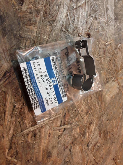 Calibra Schlauchklemme an Längsträger vorne original GM Opel NEU