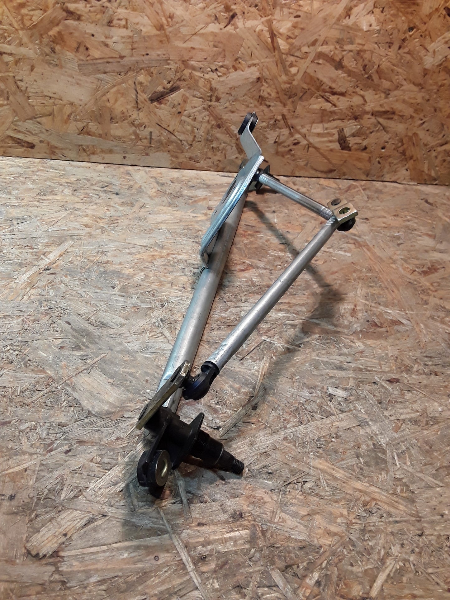 Corsa B Tigra A Scheibenwischergestell original GM Opel NEU