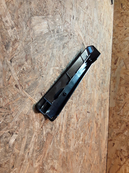 Ascona C Blende Sitzschiene original  GM Opel NEU