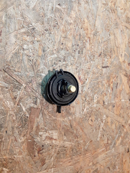 Corsa A Unterdruckdose Saugrohr 13S/13SB/13NB/C13N original GM Opel NEU