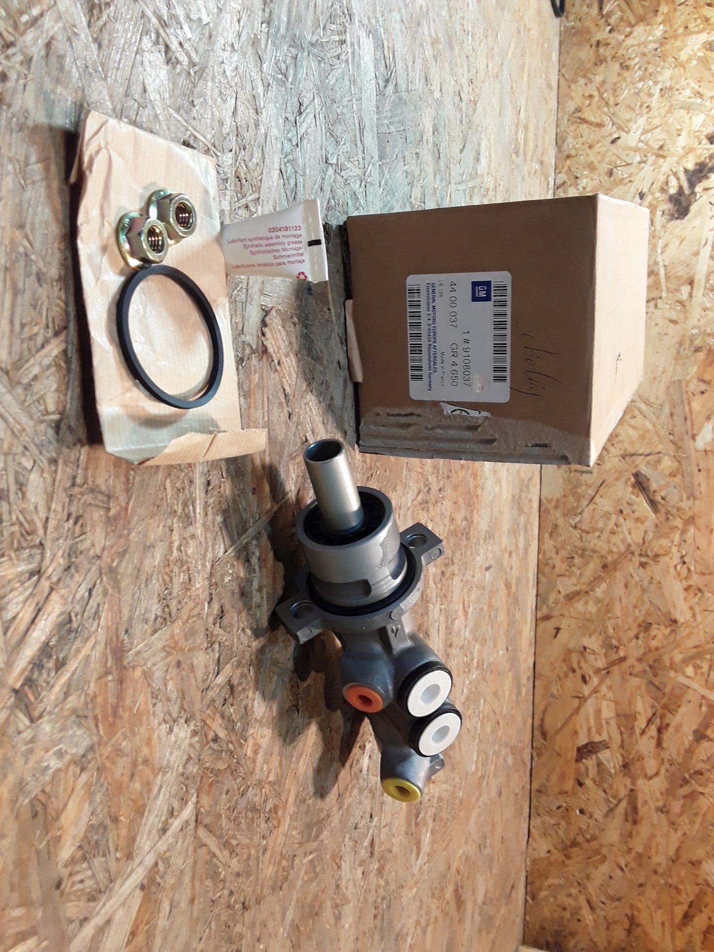 Movano 2,5D/ 2,8DTi/ 2,2DTi/ 1,9DTi Hauptbremszylinder original GM Opel NEU