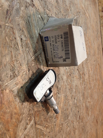 Astra J Insignia A Zafira B/C Sensor Reifendruck original GM Opel NEU