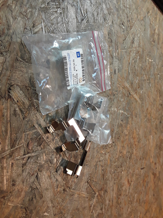 Frontera A Satz Befestigungsteile Bremssattel vorne original GM Opel NEU