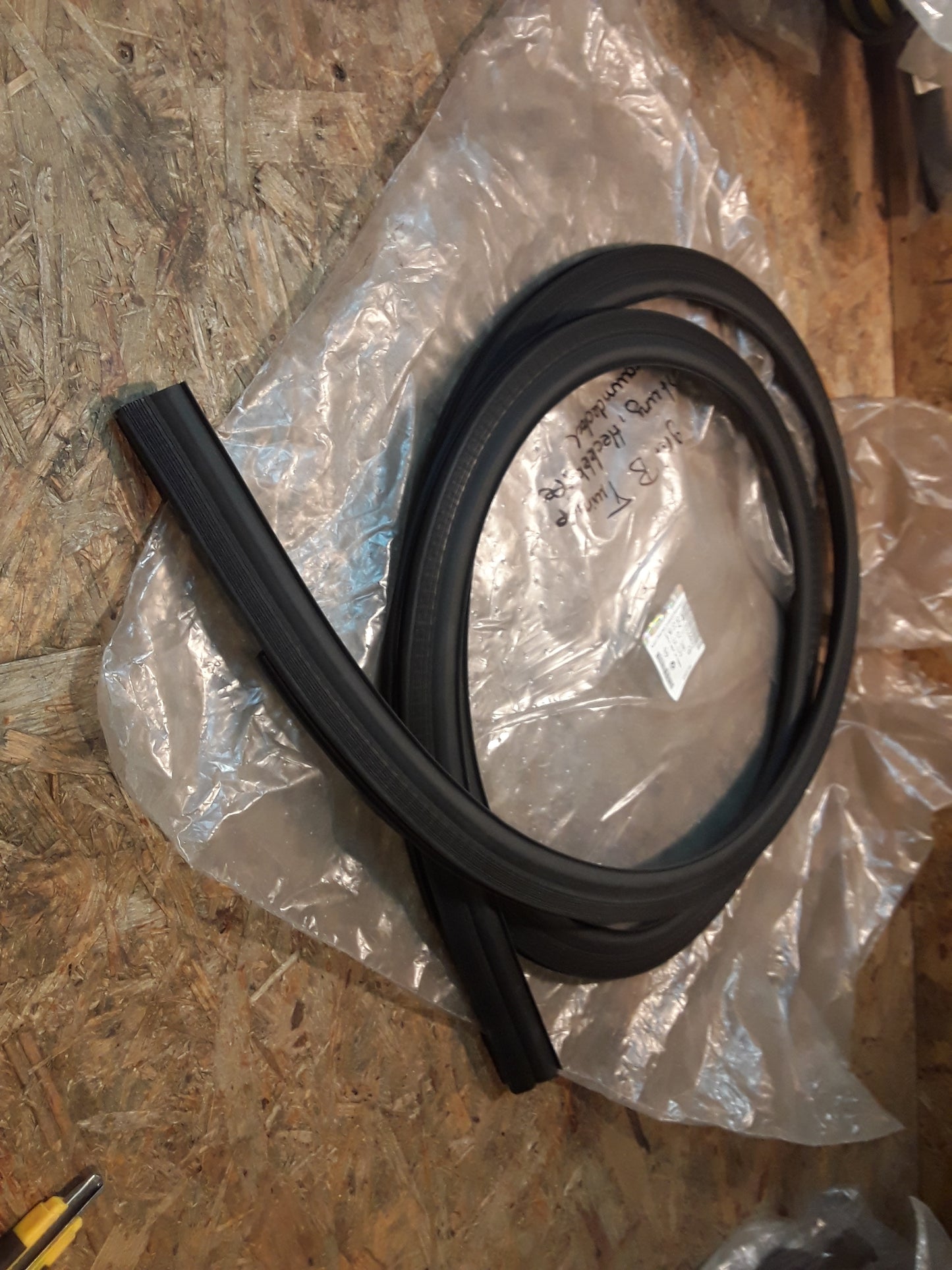 Tigra B TwinTop Dichtung Heckklappe Kofferraumdeckel original GM Opel NEU