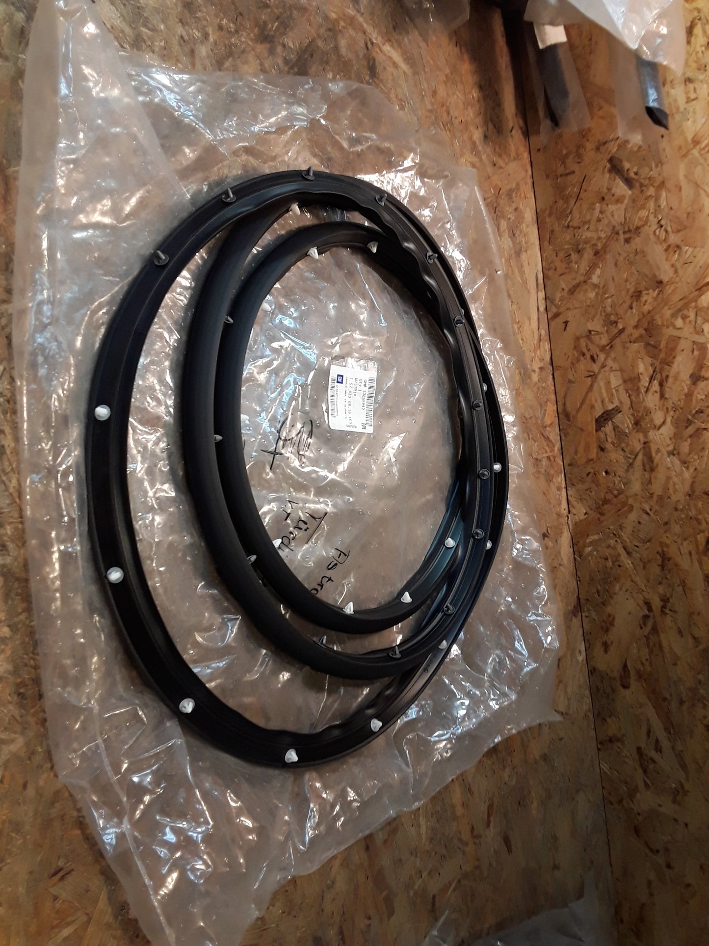 Astra J Türdichtung vorne rechts original GM Opel NEU