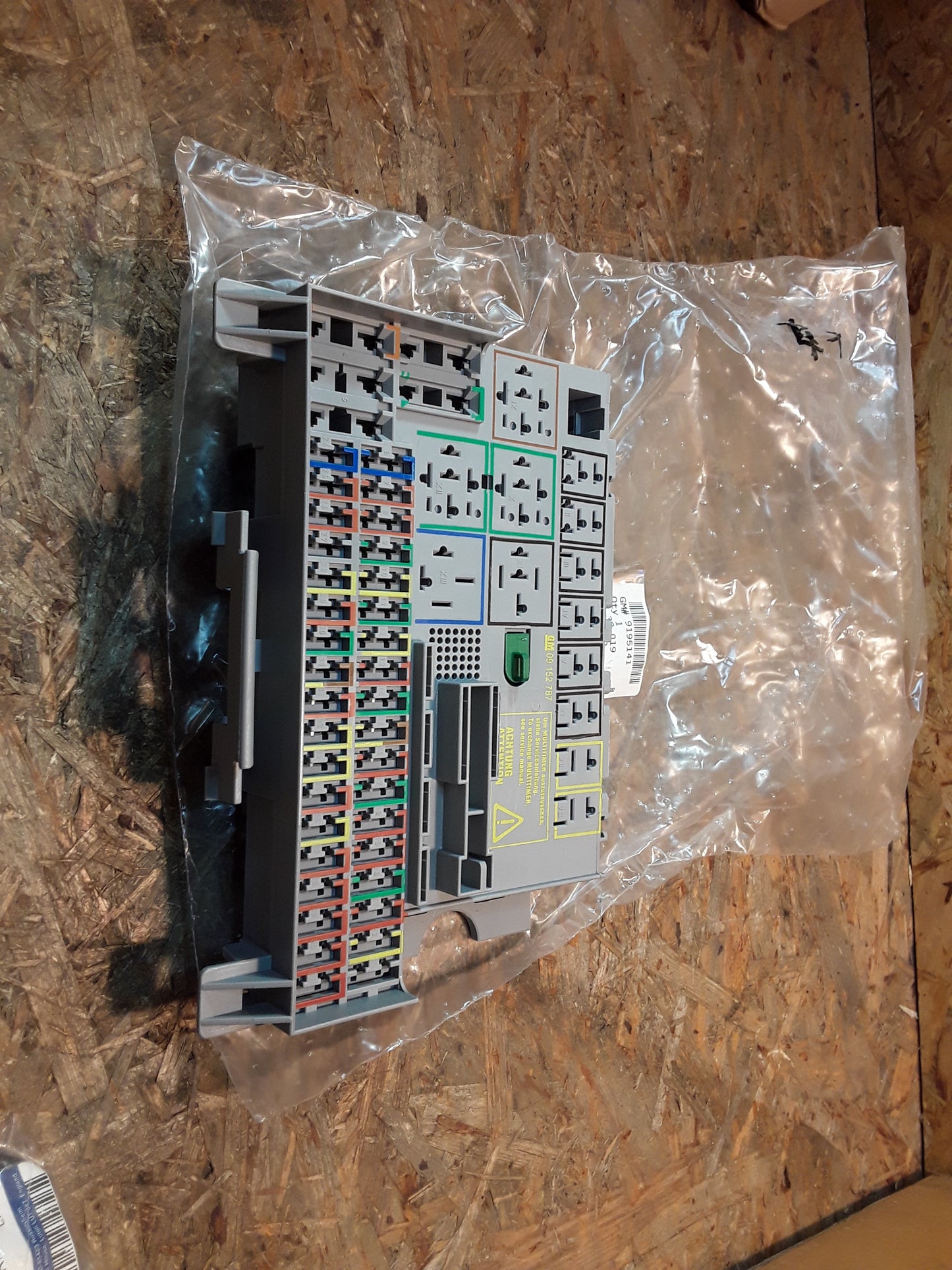 Vectra B Sicherungskasten Amaturentafel original GM Opel NEU