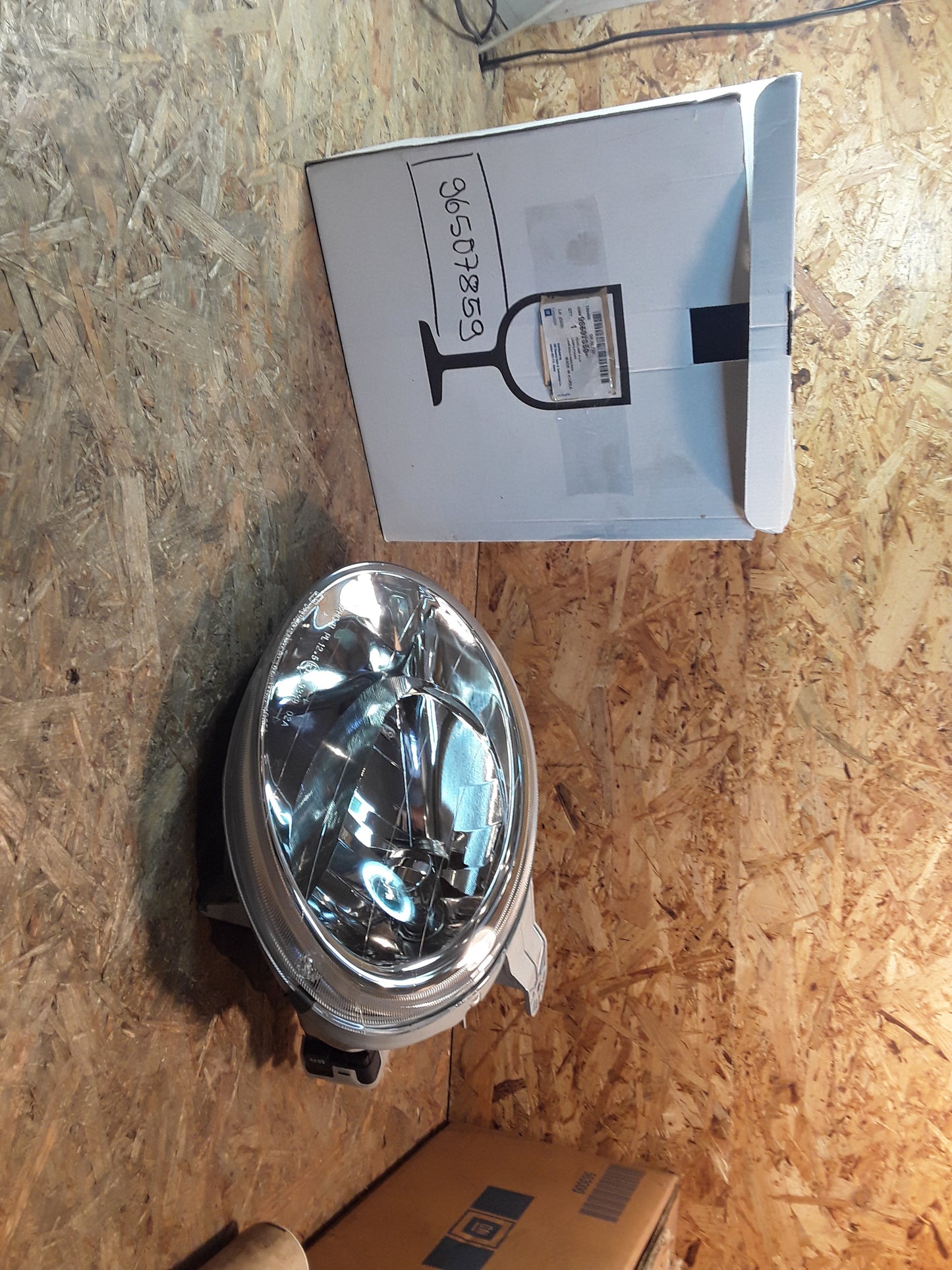 Chevrolet Matiz (M100), 2000 Bj Scheinwerfer links original GM Opel NEU