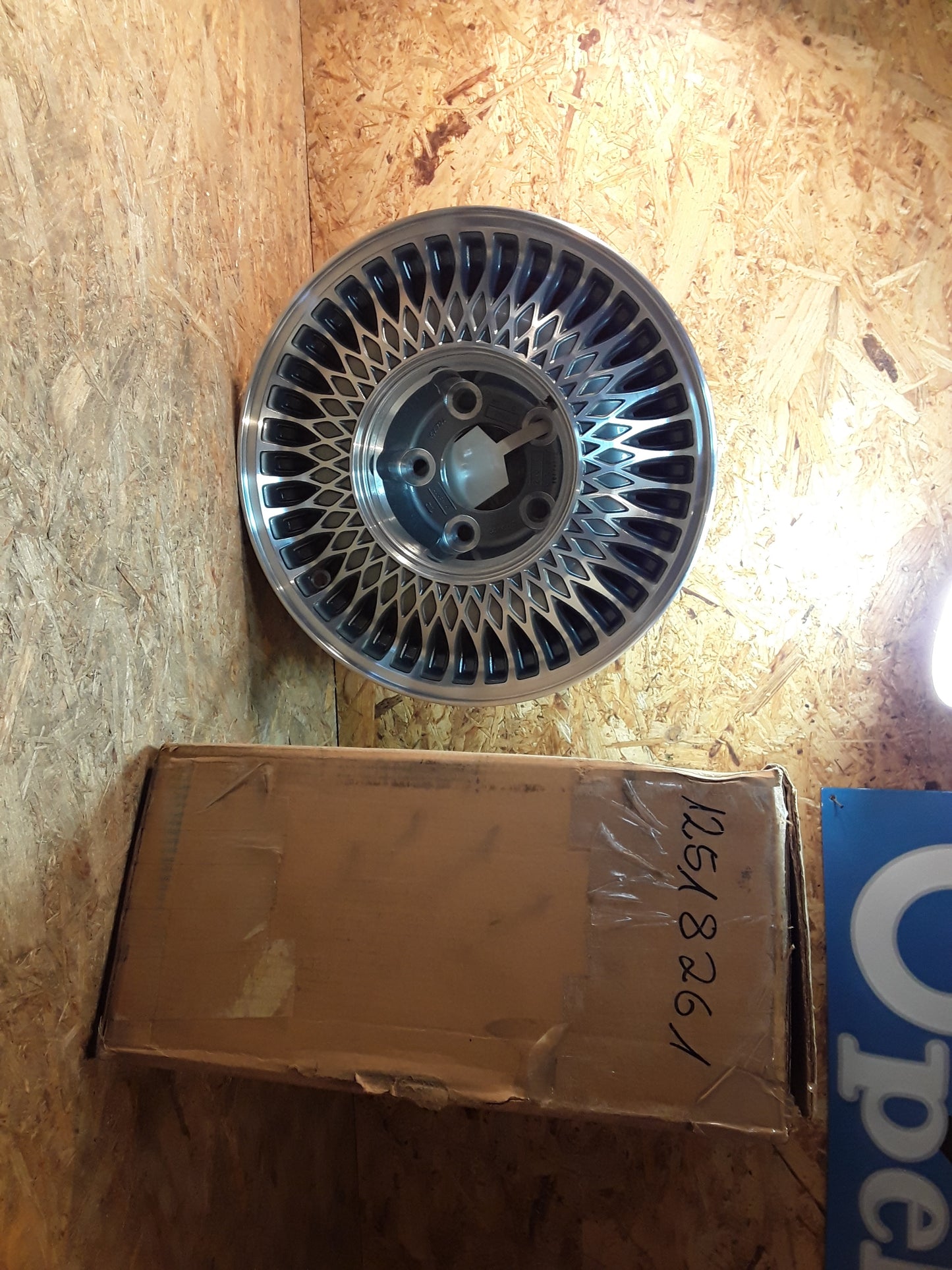 Cadillac Fleetwood Bj 93-96 15 Zoll Felge original GM Opel NEU