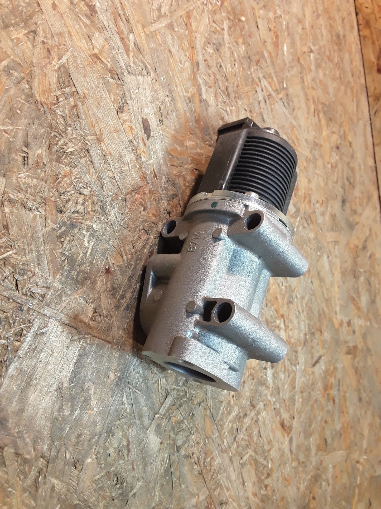 Astra H Signum Vectra C Zafira B 1.9l AGR-Ventil original GM Opel NEU