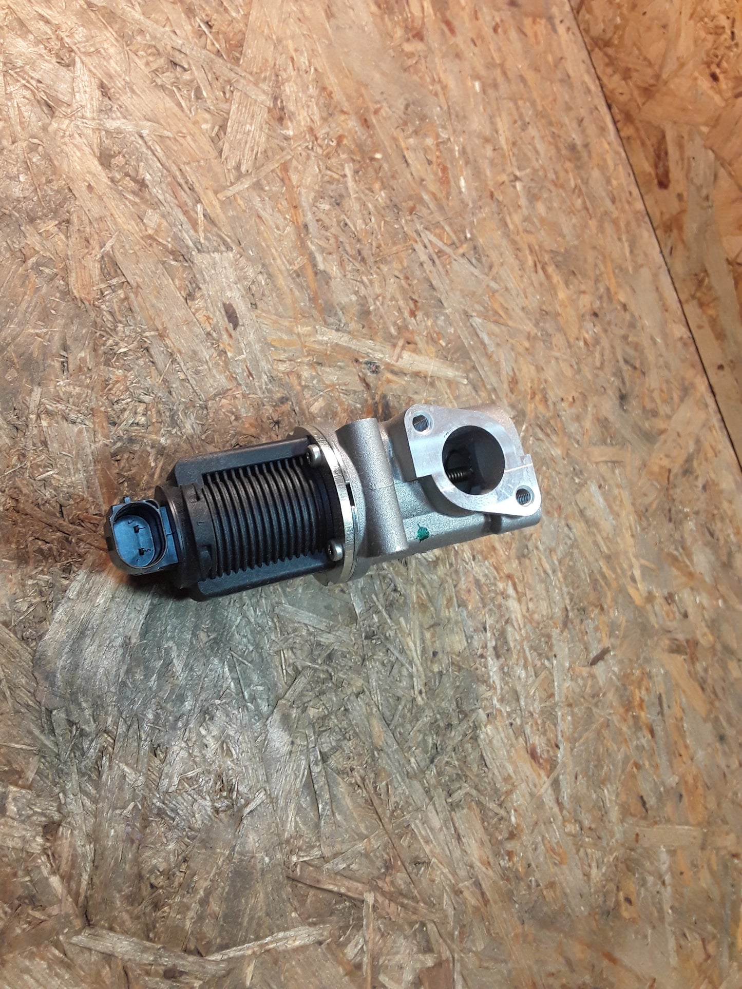 Astra H Signum Vectra C Zafira B 1.9l AGR-Ventil original GM Opel NEU