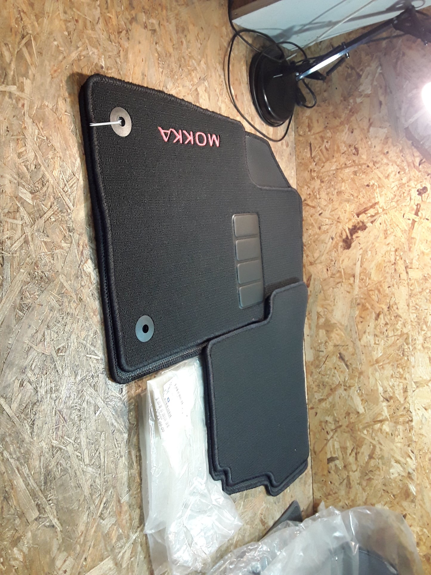 Mokka / X Satz Fußmatten Velour original GM Opel NEU