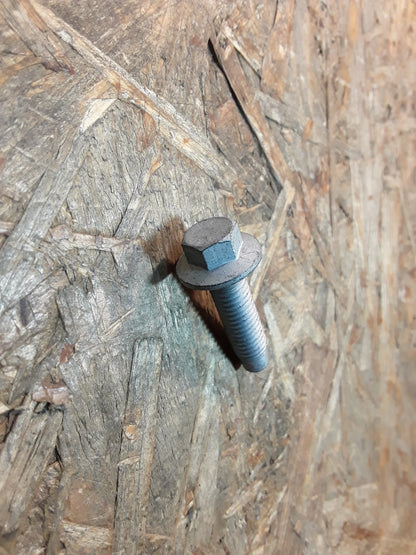 Vivaro A Skt. Schraube Kupplungsnehmerzylinder an Getriebe M8X29 original GM Opel NEU