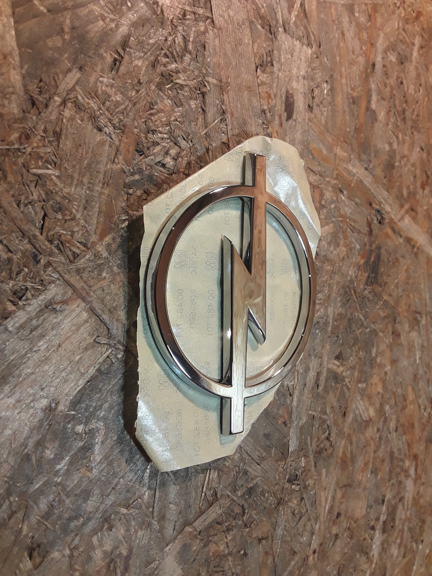 Corsa B Tigra A Emblem vorne original GM Opel NEU