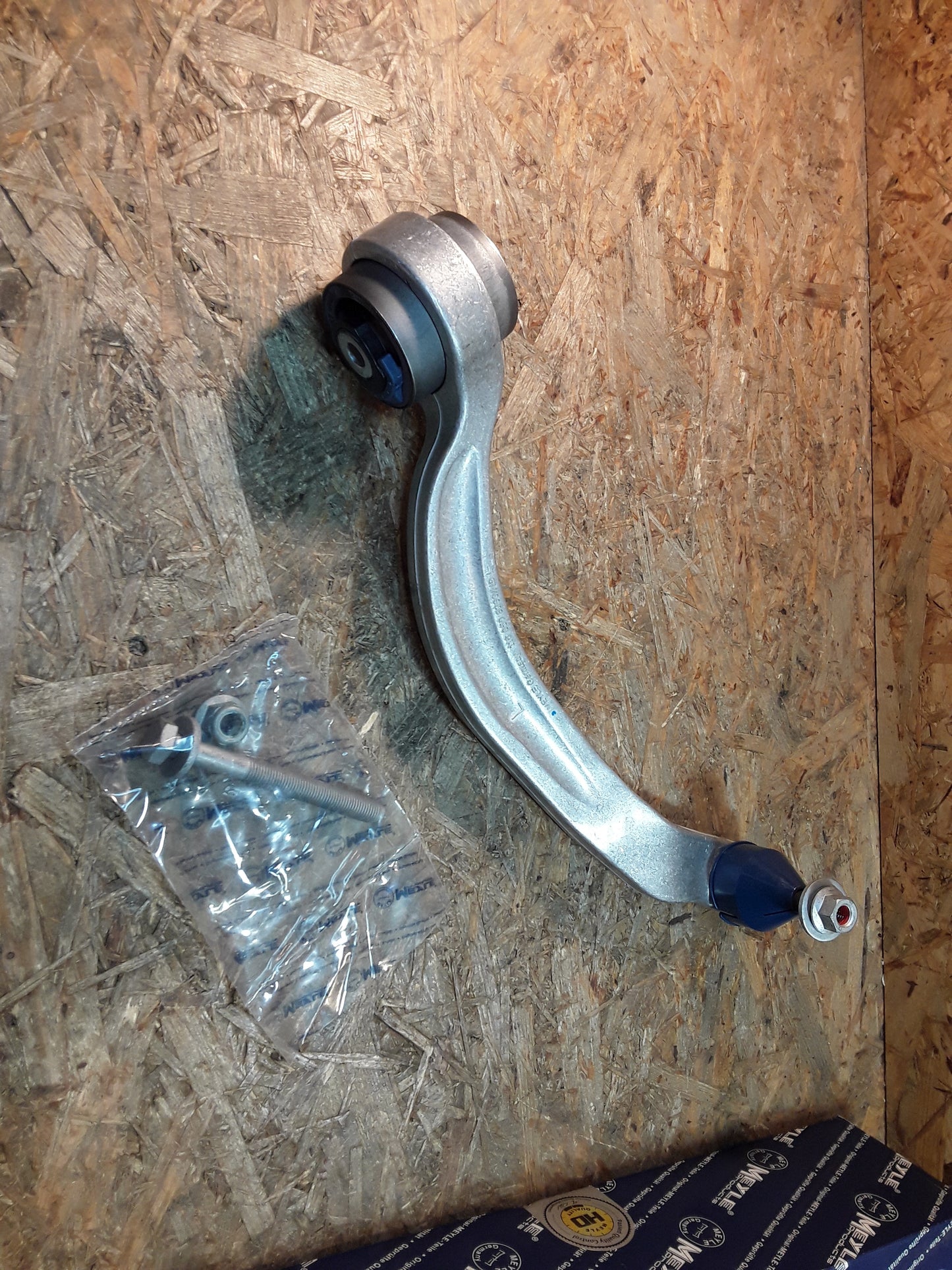 Audi A4 B5 VW Passat 3B2/3B3 Skoda Superb 3U4 Querlenker vorne links original Meyle Products NEU