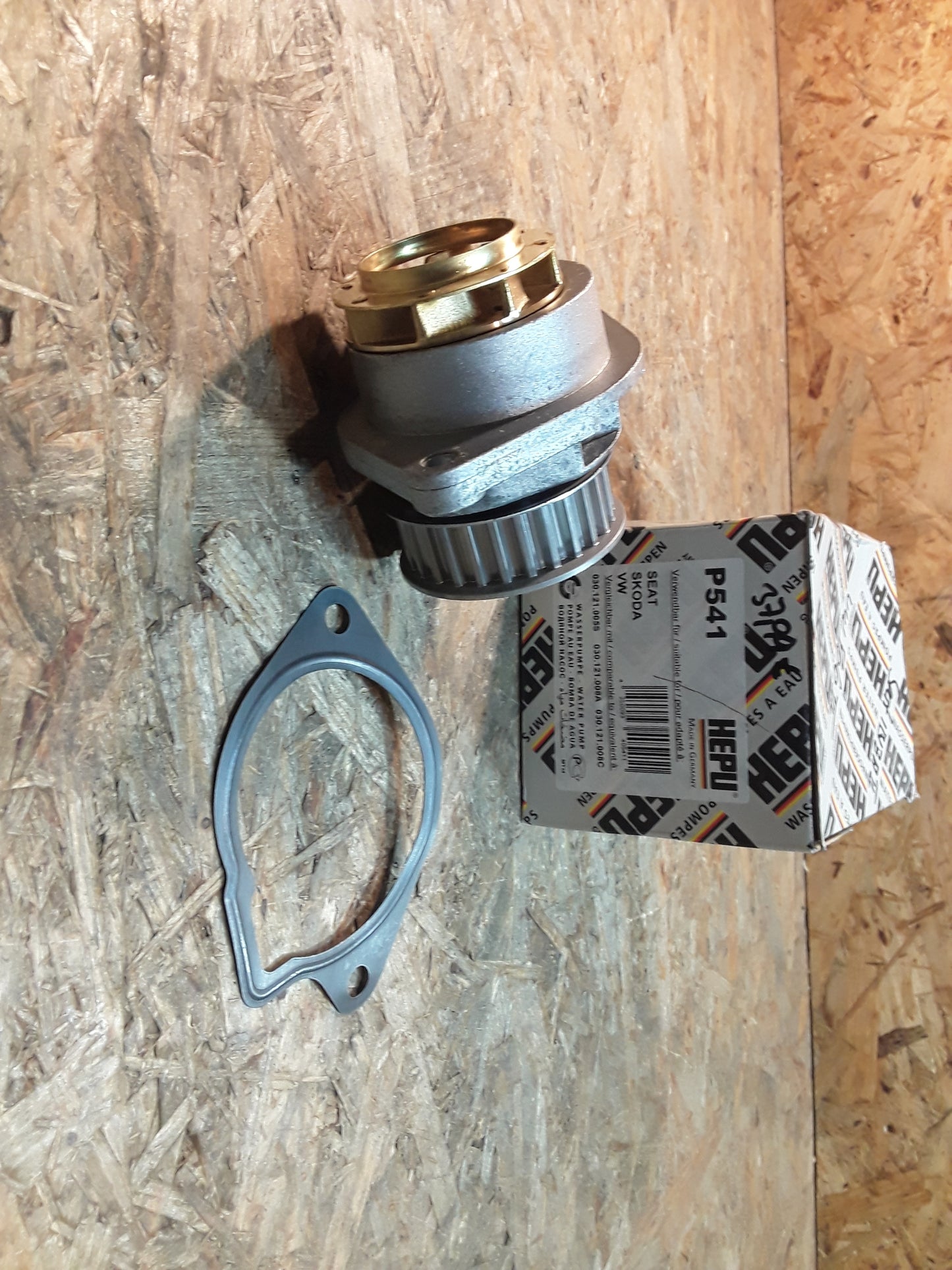 Seat Ibiza2, VW Polo3 Wasserpumpe original Hepu NEU