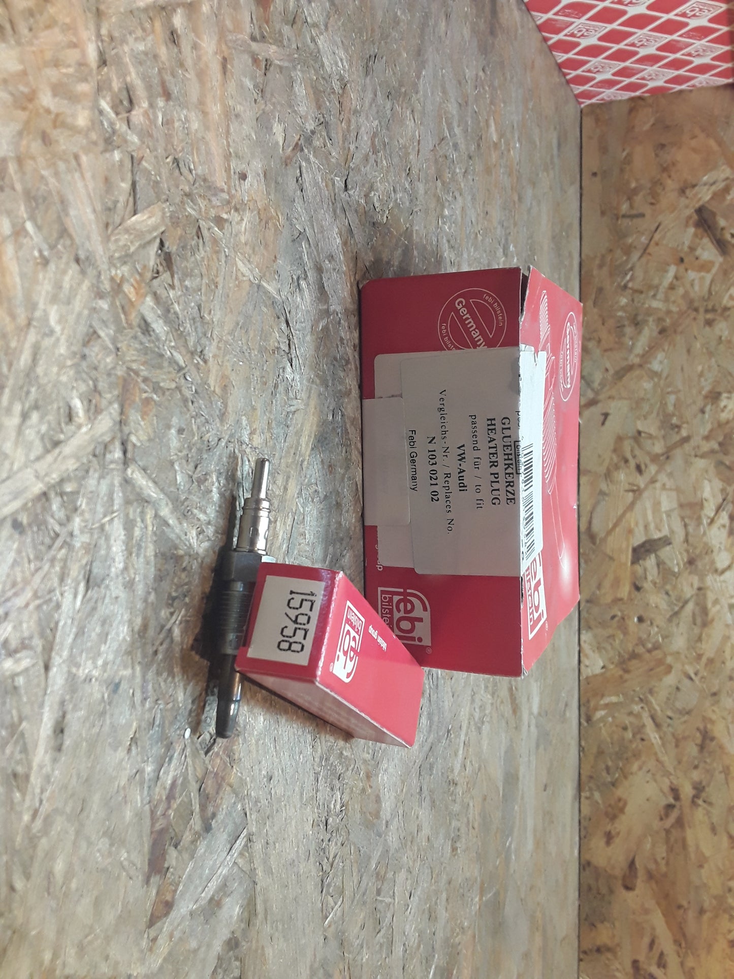 Audi Seat Skoda VW Glühkerze original Febi Bilstein NEU