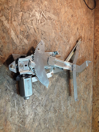 BMW 3 E36 / Compact E36/5 elektrischer Fensterheber original MagnetiMarelli NEU