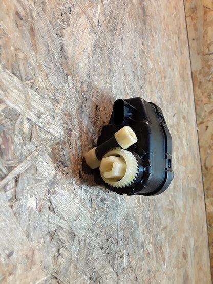 Ford Fiesta Mk2/ Mk3 Stellmotor Scheinwerfer original Bosch NEU