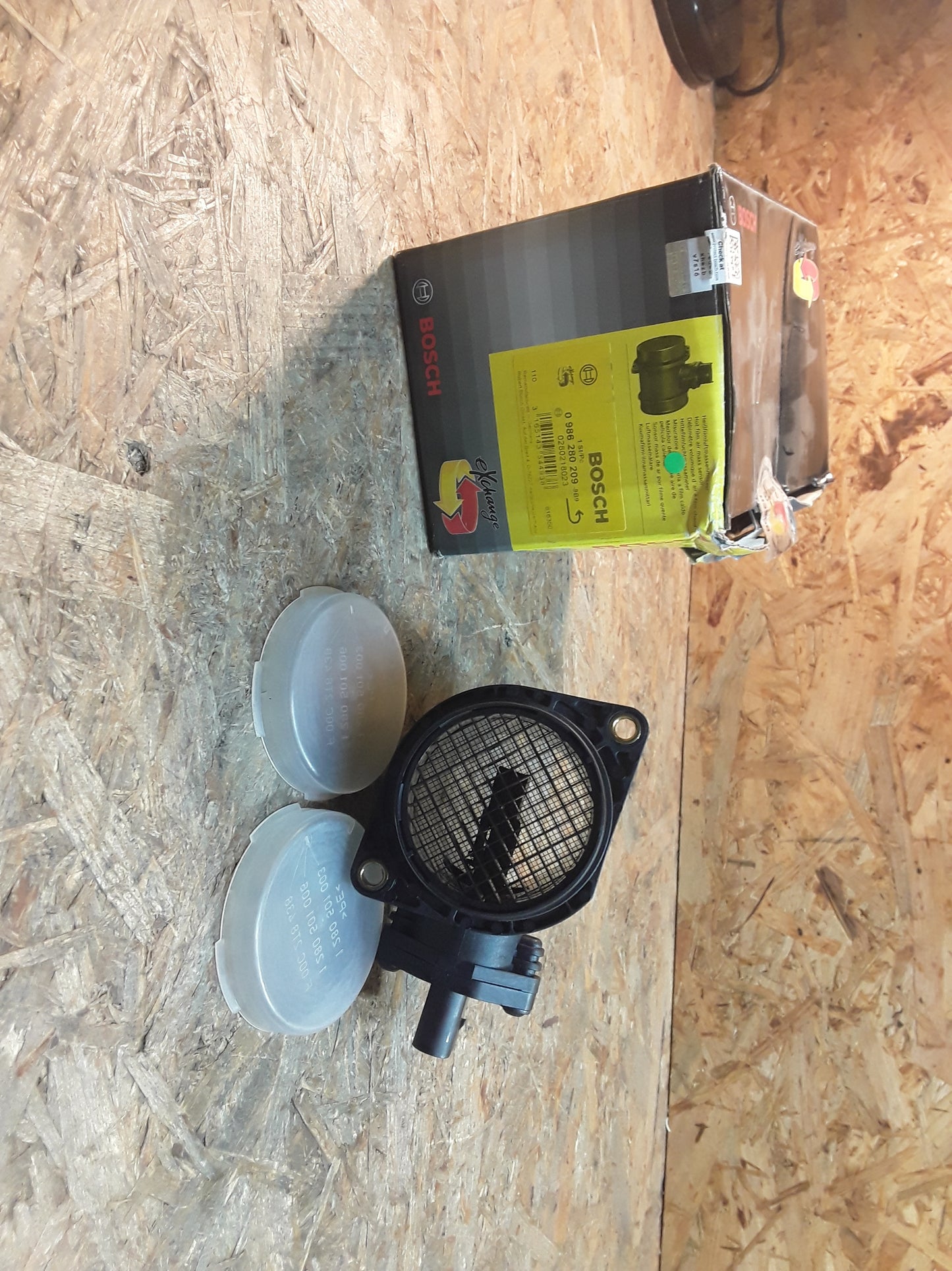 Audi A3/ TT Seat Alhambra VW Golf IV Luftmassenmesser original Bosch NEU