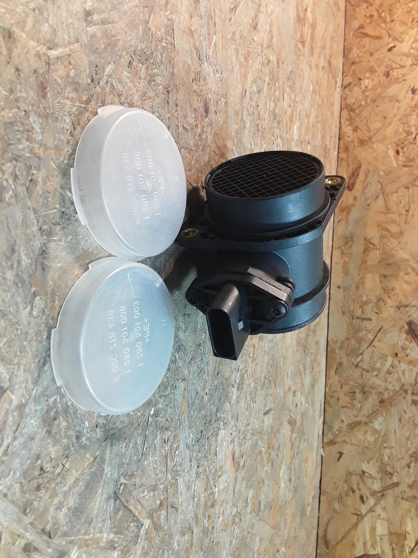 Audi A3/ TT Seat Alhambra VW Golf IV Luftmassenmesser original Bosch NEU