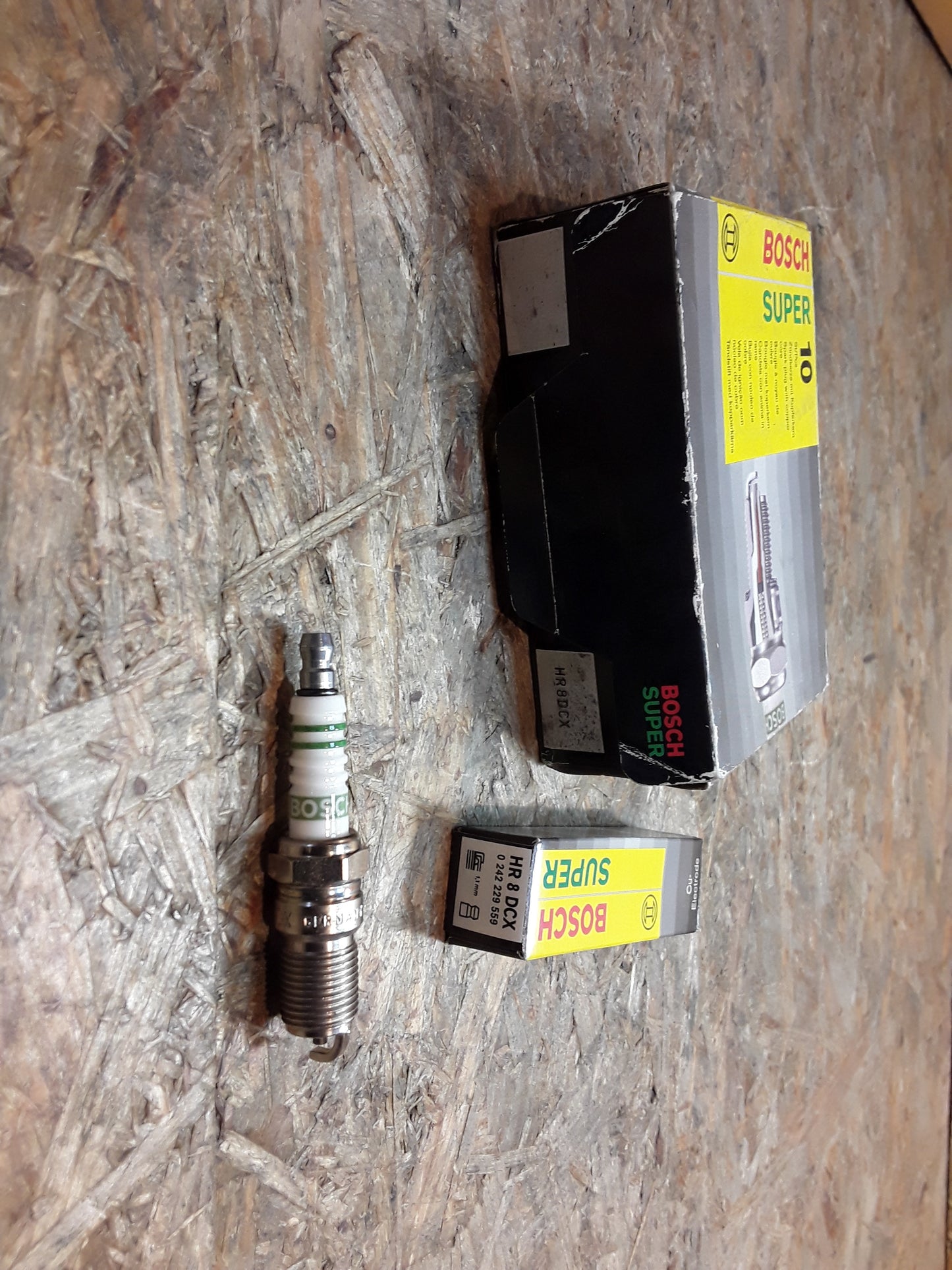 Cadillac Chevrolet Ford Ford-USA Mazda Zündkerze original Bosch NEU