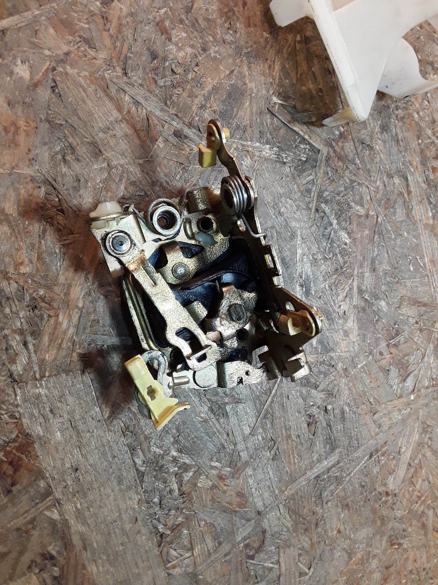 Vectra A Omega A Senator B Türschloss vorne links