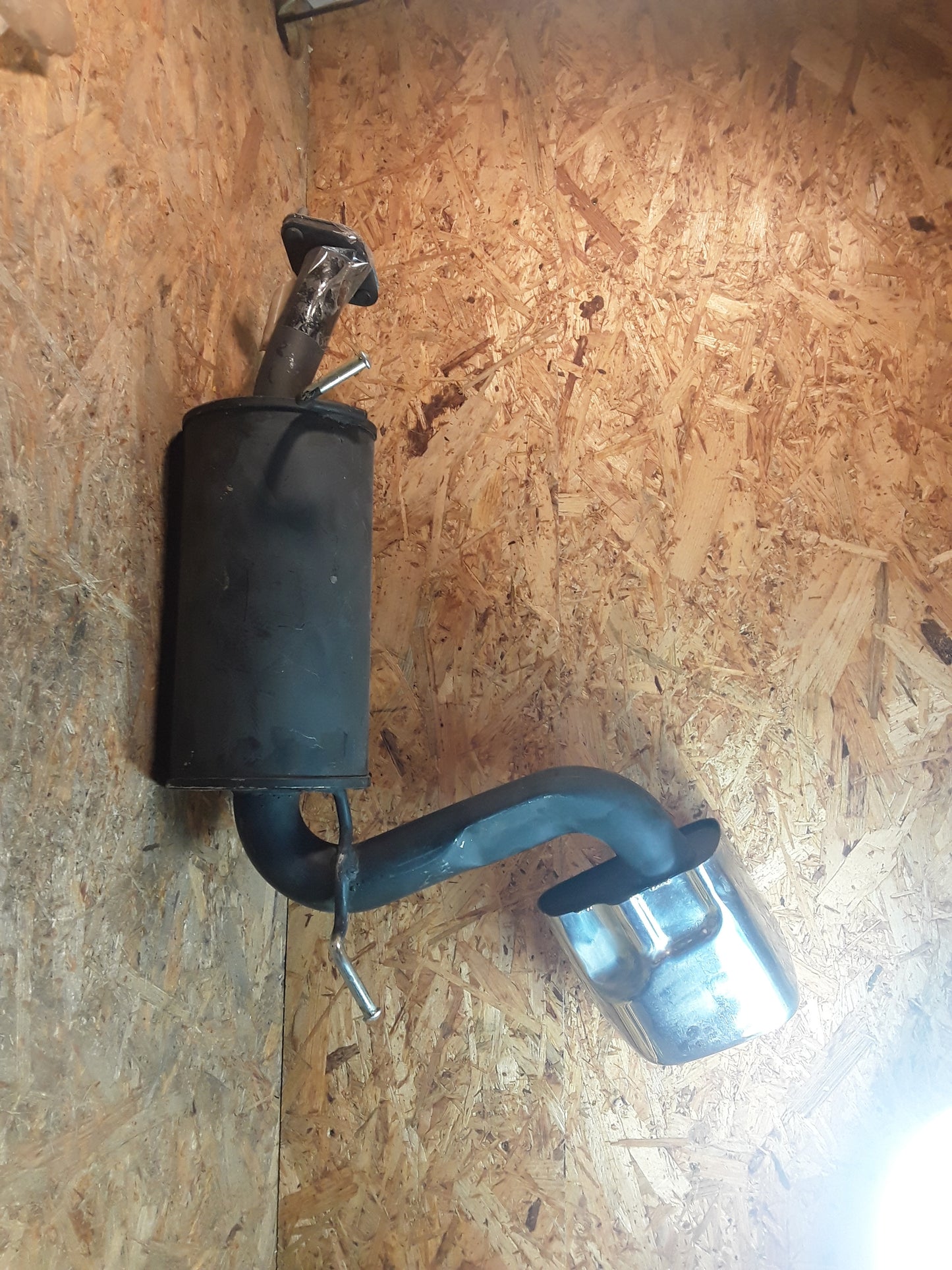 Chevrolet Captiva C140 2,2DTi Schalldämpfer Auspuff rechts original GM Opel NEU