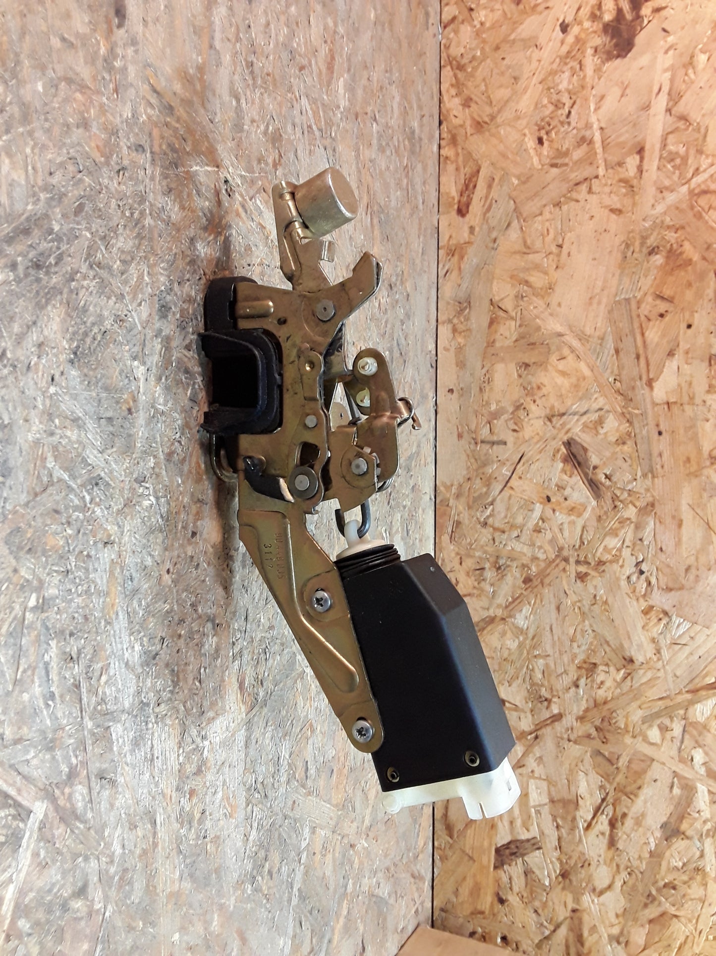 Astra F Türschloss Zentralverriegelung hinten links original GM Opel NEU