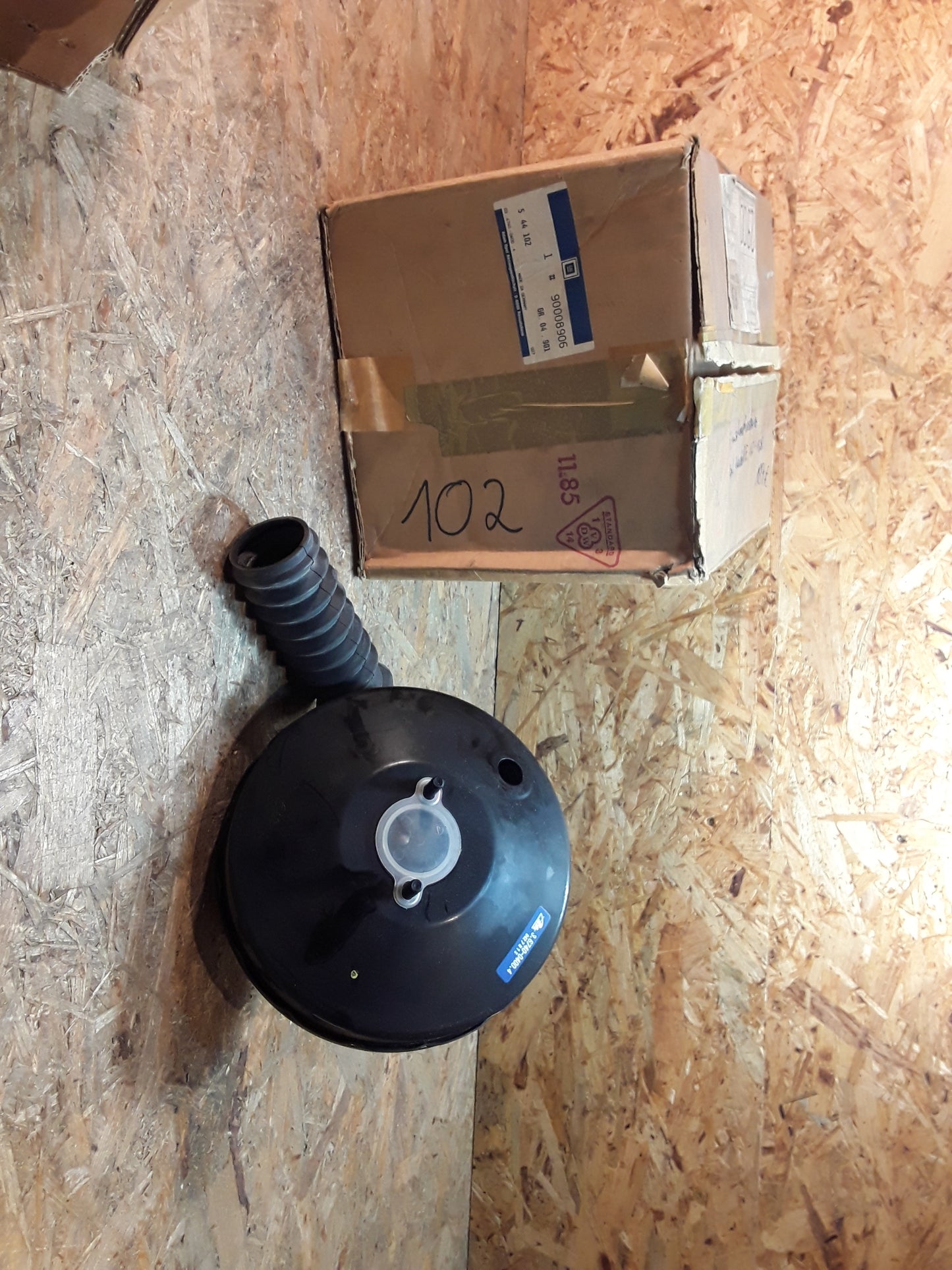 Kadett E 1,2l - 1,8l Bremskraftverstärker original GM Opel NEU