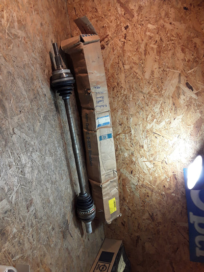 Kadett E Ascona C 1,8l/2,0l Antriebswelle original GM Opel NEU