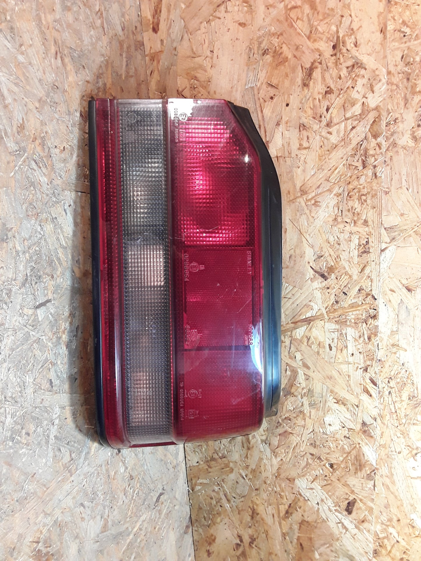 Original Mazda 323 Rückleuchte rechts