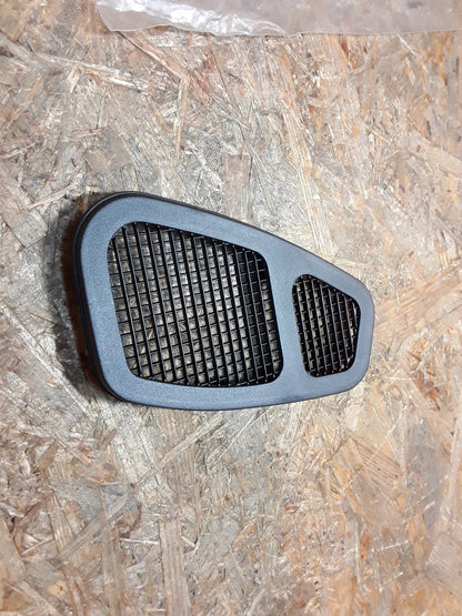 Senator B Blende Entfroster Armaturentafel außen, schwarz original GM Opel NEU