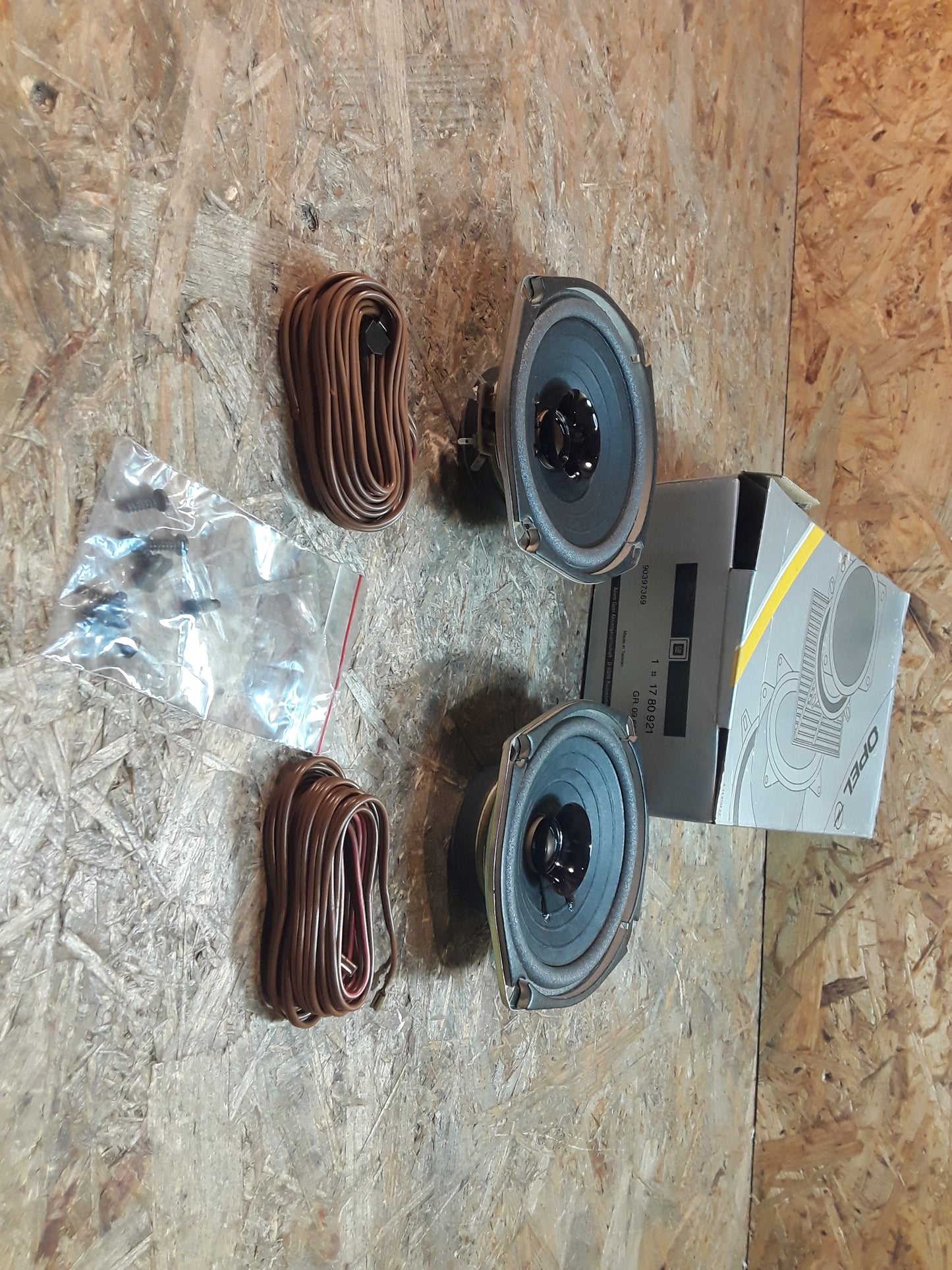 Astra F Einbausatz Hecklautsprecher original GM Opel NEU