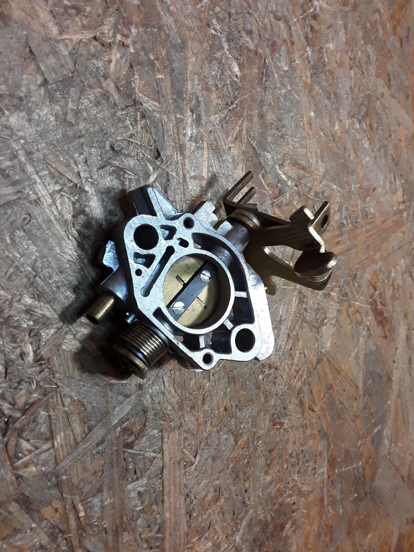 Kadett B/C Oberteil an Solex-Vergaser original GM Opel NEU
