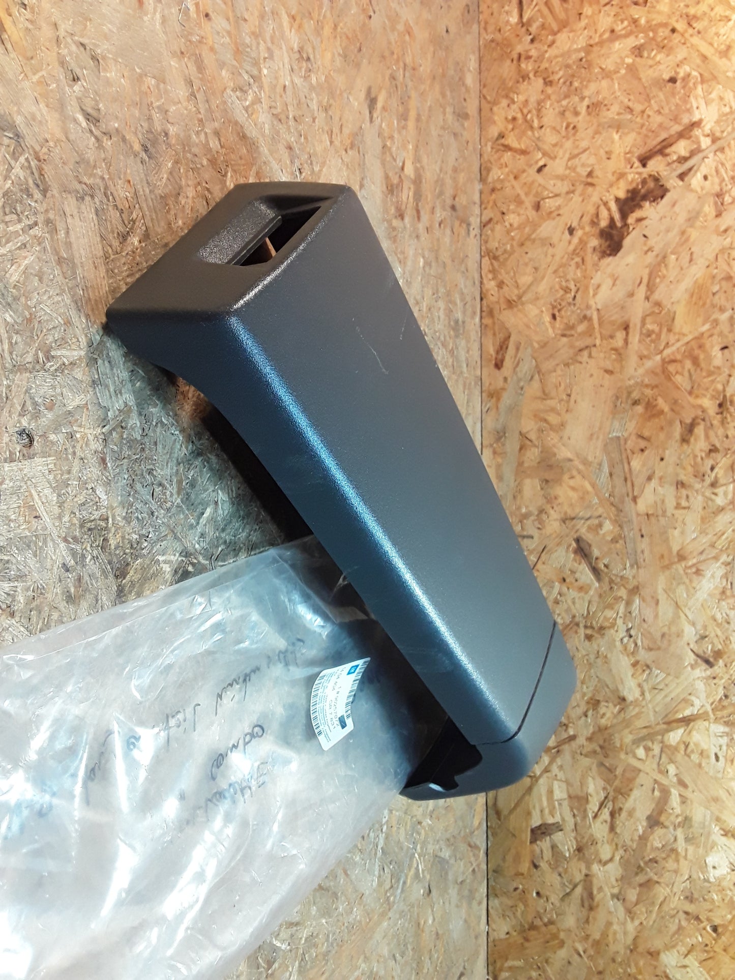 Kadett E Combo Stoßstangenteil hinten rechts original GM Opel NEU