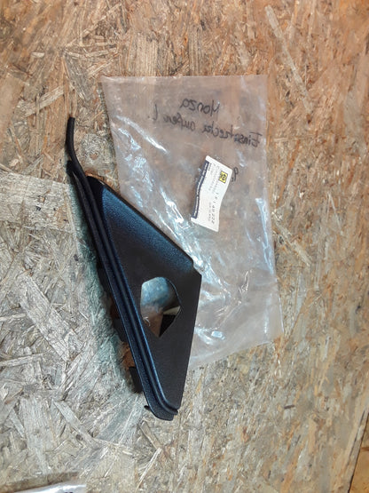 Monza Einsatzecke außen links original GM Opel NEU