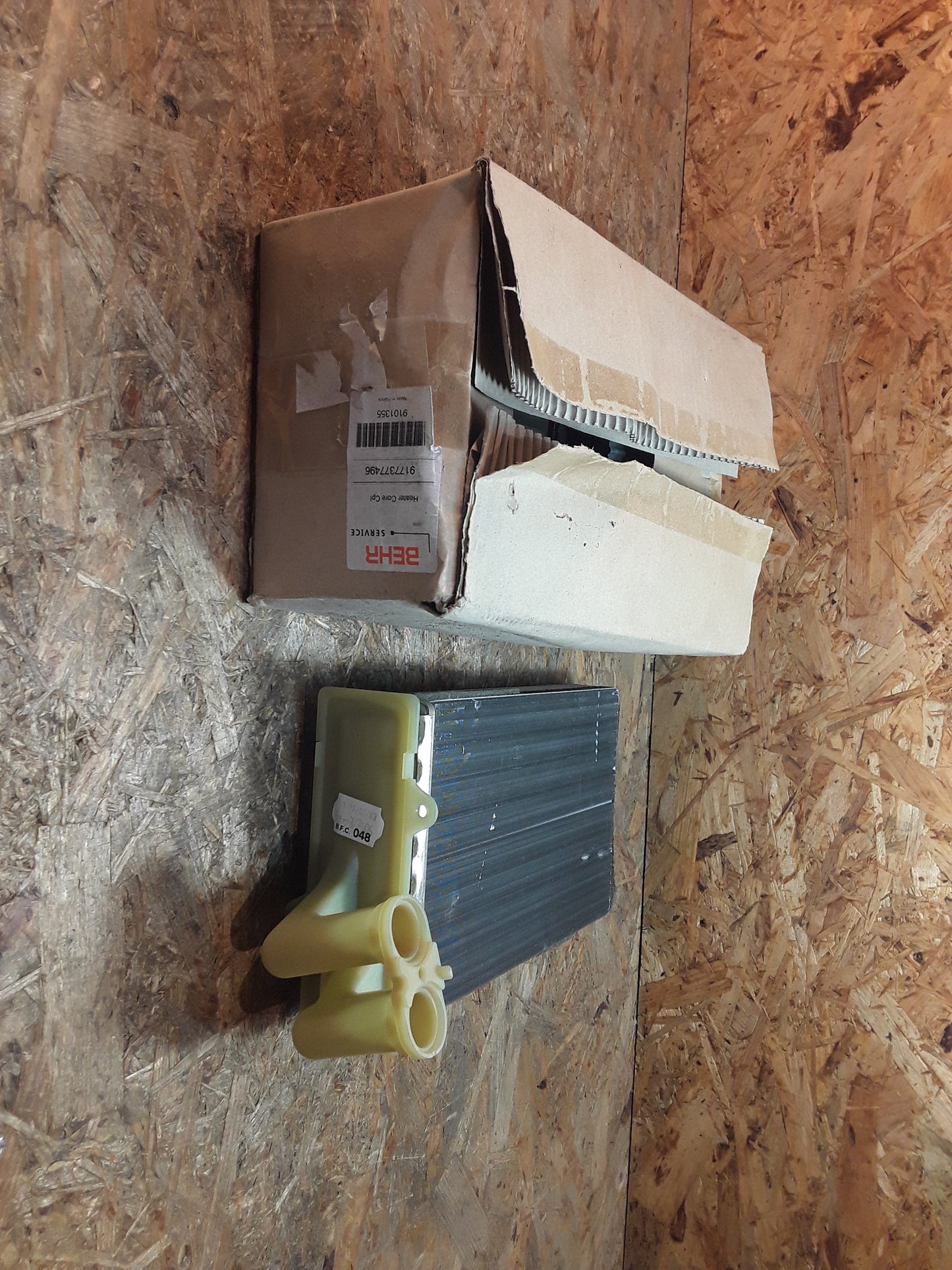 Peugeot 405 Wärmetauscher original BEHR NEU