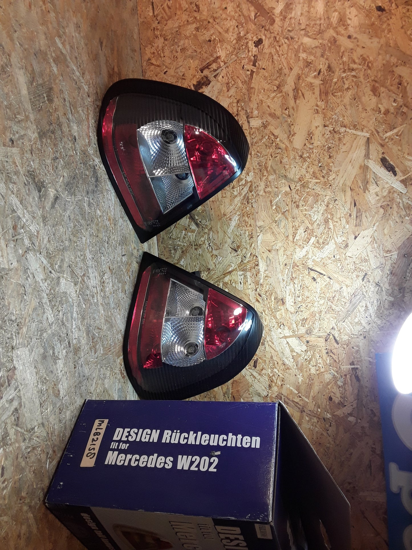 Mercedes C-Klasse W202 Rückleuchten - Set original FK Automotive NEU