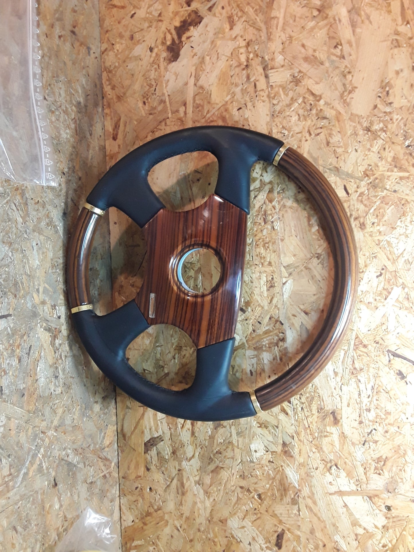 Mercedes W124/ W126/ R170/ R129 Lenkrad Holzoptik 36cm Durchmesser original Victor NEU