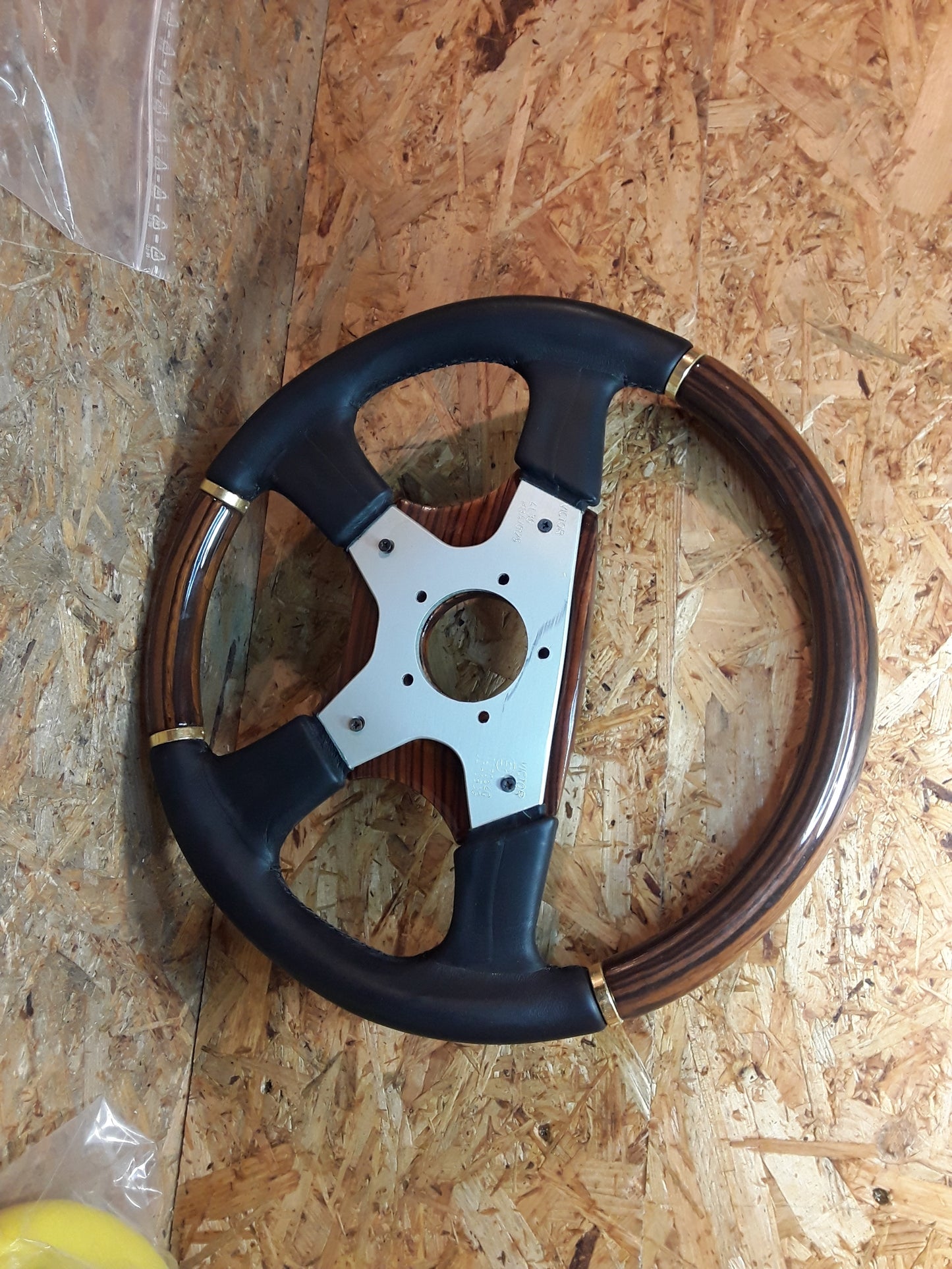 Mercedes W124/ W126/ R170/ R129 Lenkrad Holzoptik 36cm Durchmesser original Victor NEU