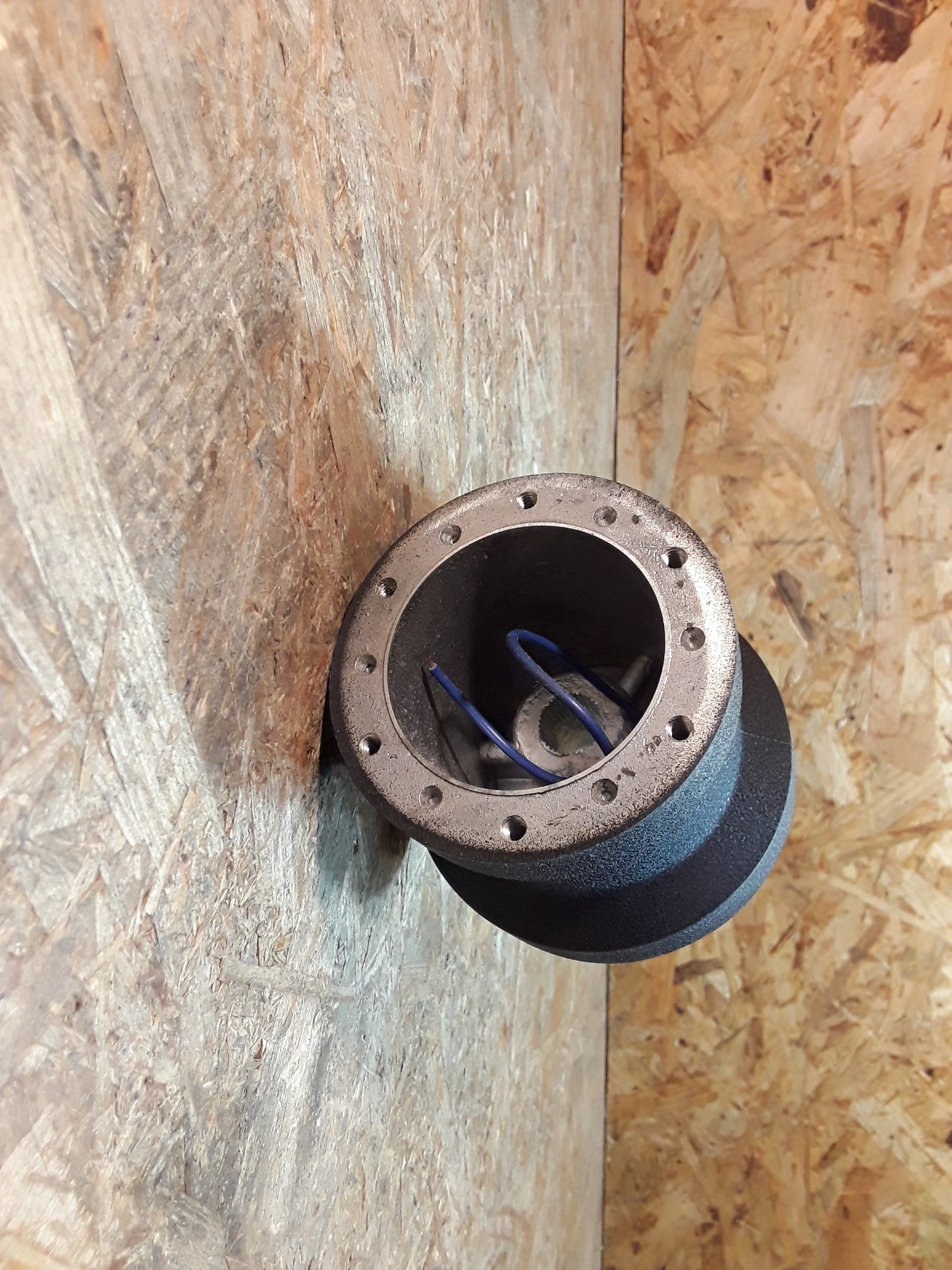 Mitsubishi Lenkradnabe original SELM NEU